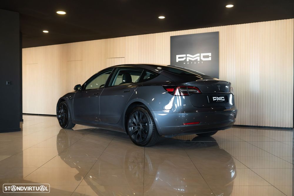 Tesla Model 3 Standard Range Plus RWD - 4