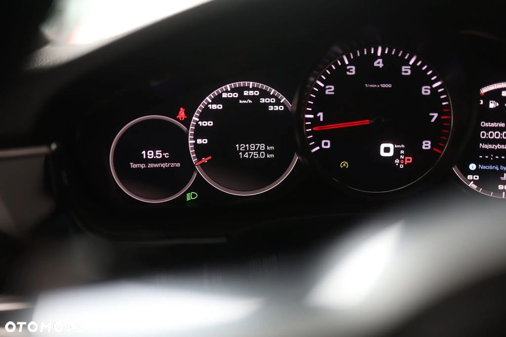 Porsche Panamera 4S - 12
