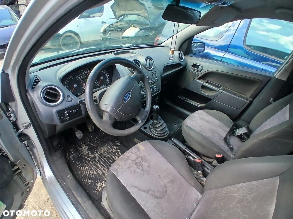 ford fiesta mk6 08 O8 maska zderzak lampa grill błotnik drzwi zbiornik paliwa szyba lusterko - 4