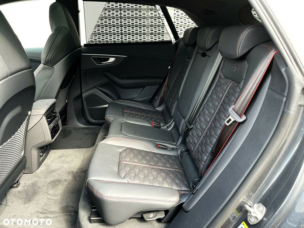 Audi RS Q8 - 31
