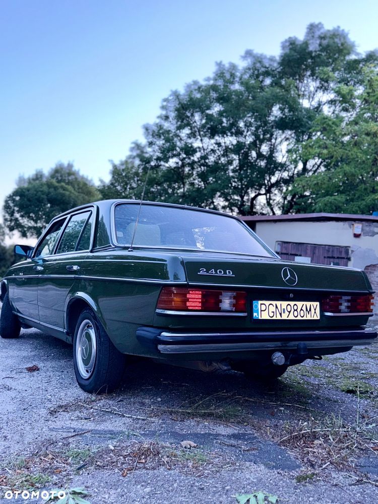 Mercedes-Benz W123 - 8