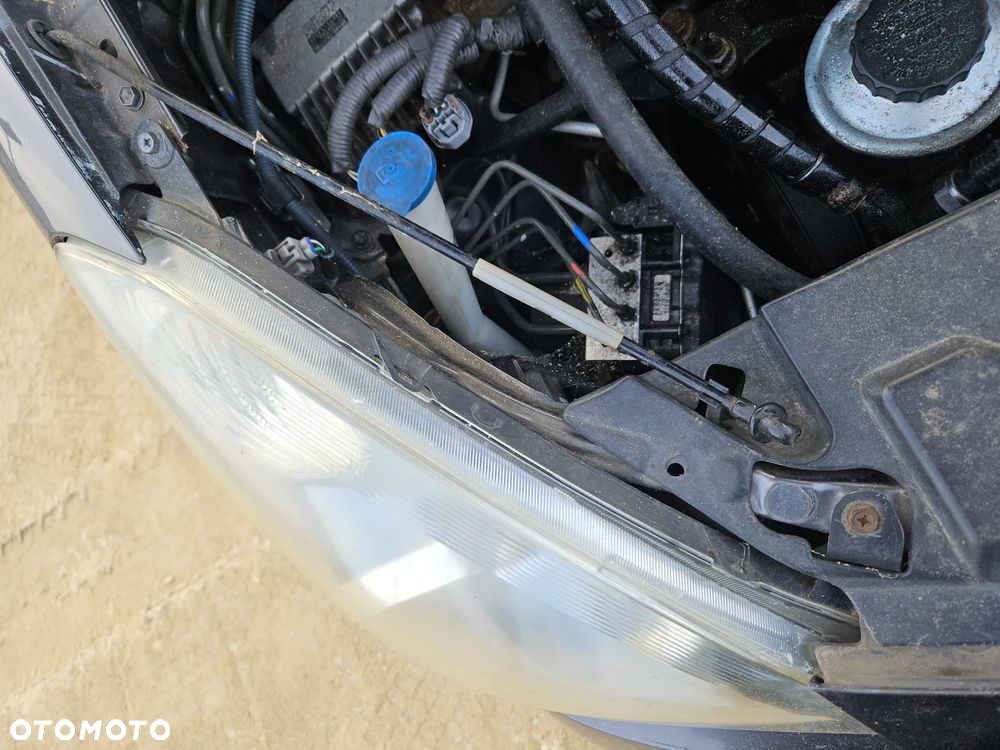 Lampa lewa prawa przednia Toyota Corolla Verso II 2008r Europa - 3