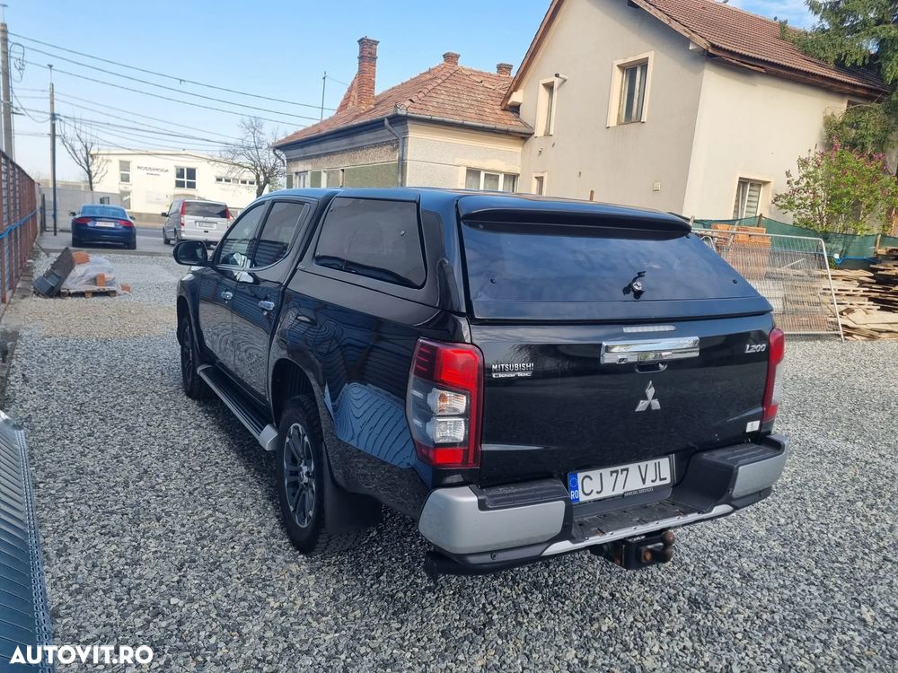 Mitsubishi L200 - 6