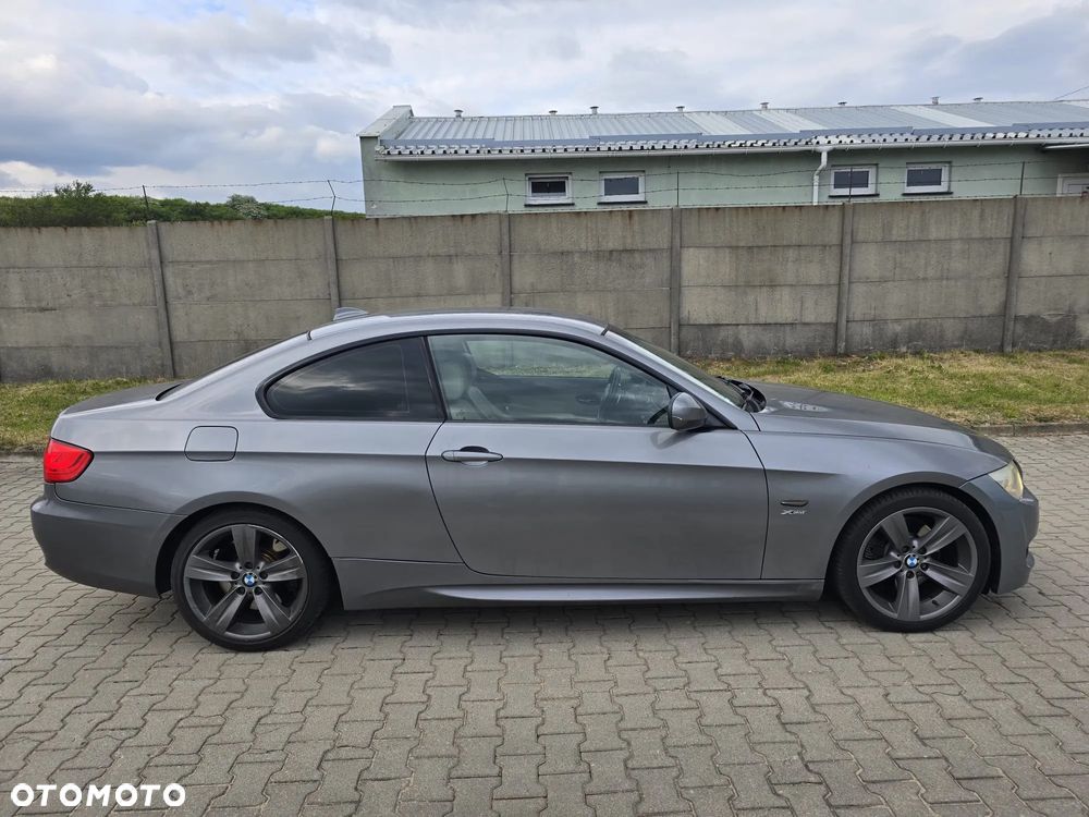 BMW Seria 3 330i xDrive Edition Exclusive - 5