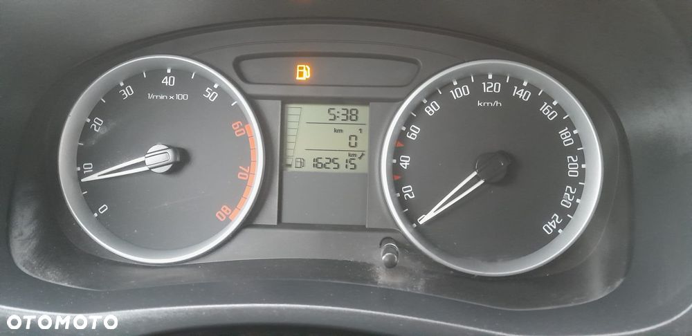 Skoda Fabia - 18