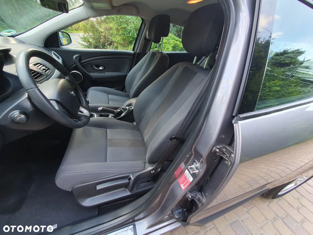 Renault Megane TCe 130 Bose Edition - 10