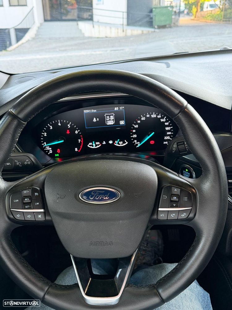 Ford Focus 1.0 EcoBoost S&S ACTIVE - 13