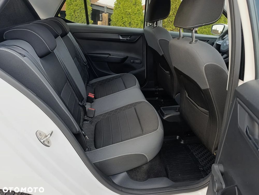 Skoda Fabia 1.0 Ambition - 22