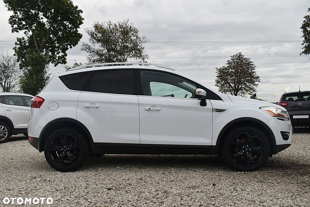 Ford Kuga 2.0 TDCi 2x4 Titanium - 9