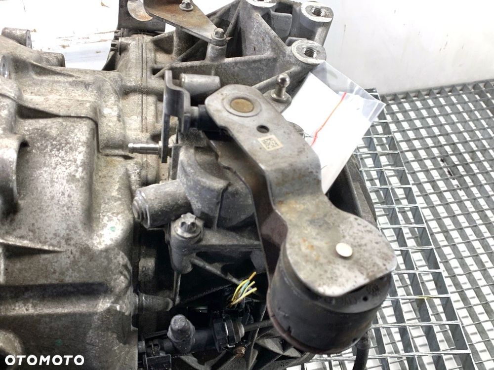 SKRZYNIA BIEGÓW  MERCEDES-BENZ KLASA A (W176) 2012 - 2018 A 180 (176.042) 90 kW [122 KM] benzyna - 5