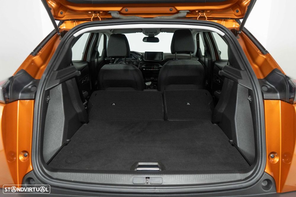 Peugeot 2008 1.2 PureTech Active Pack - 16