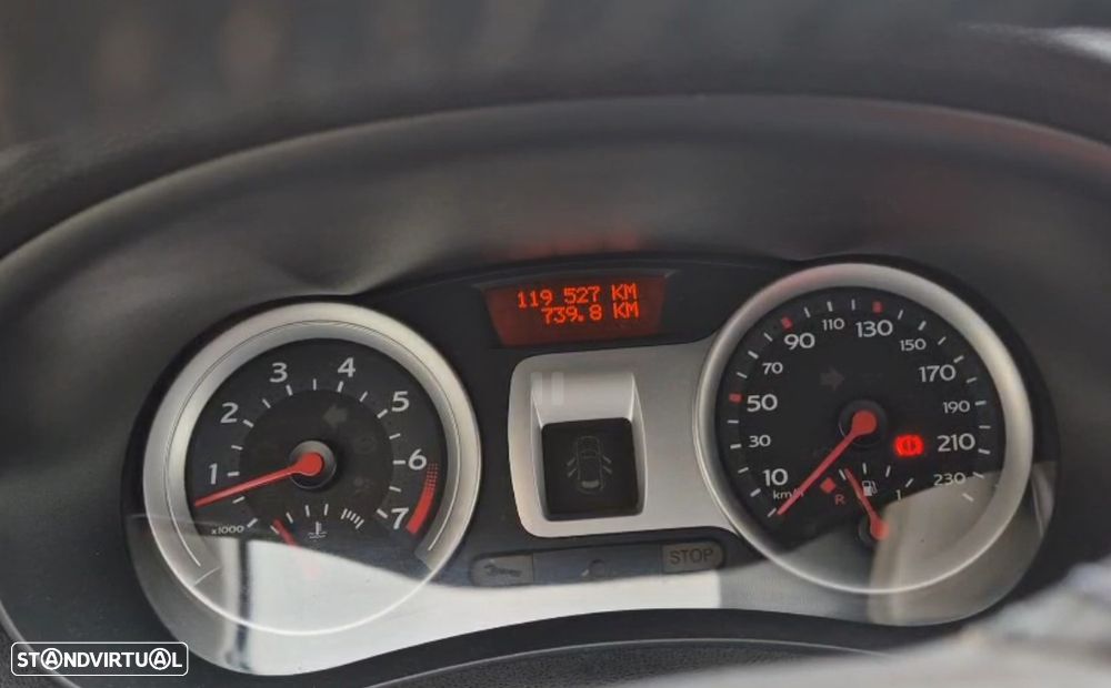 Renault Clio 1.2 16V Privilège - 4