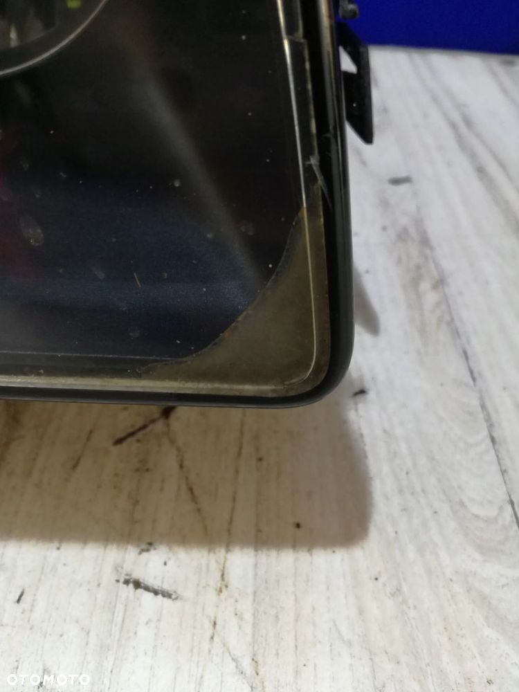BMW X3 E83 lampa reflektor przód prawa Anglik - 2