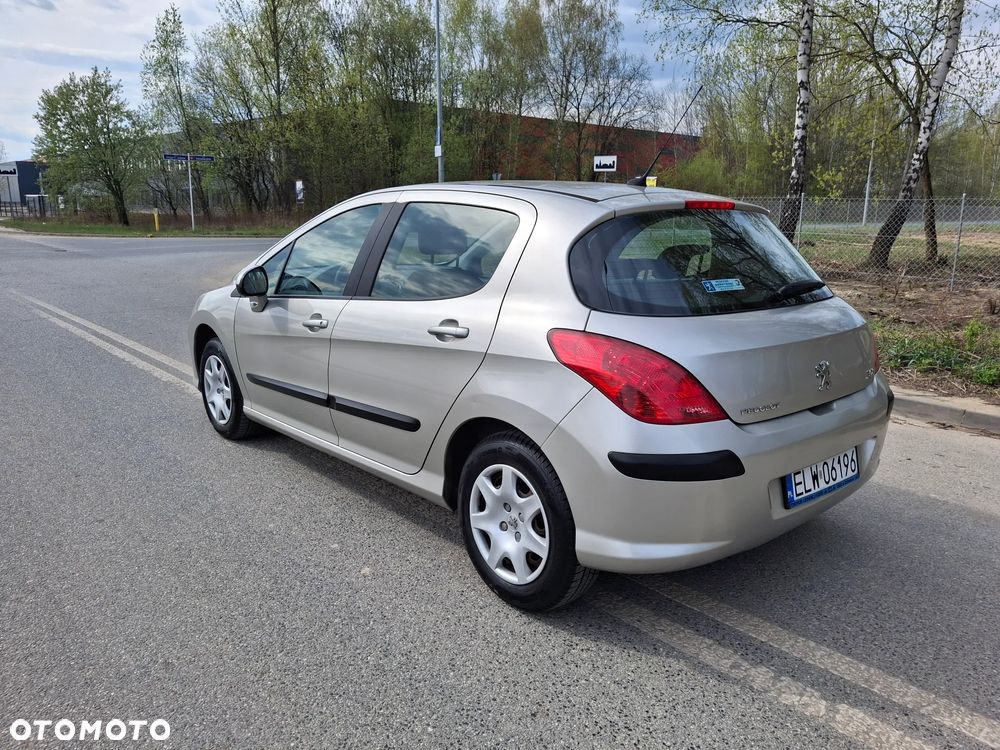 Peugeot 308 1.6 Trendy - 29
