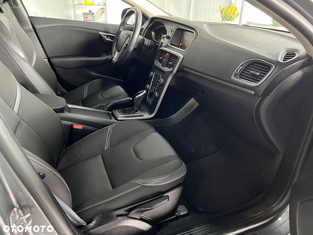 Volvo V40 - 33