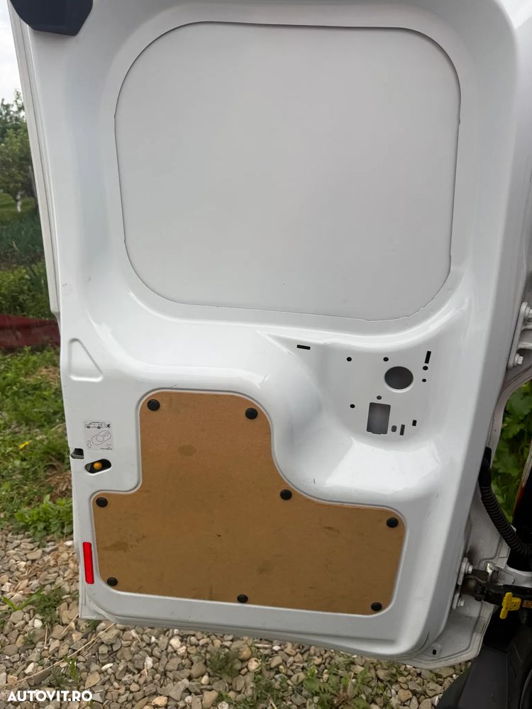 Ford Transit Courier 1.5 TDCi - 14