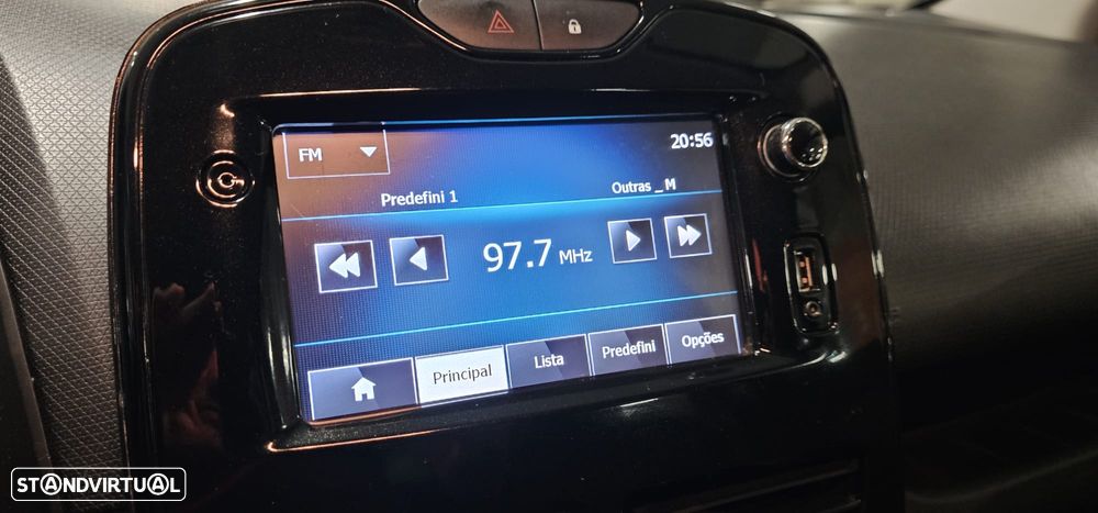 Renault Clio Sport Tourer - 11