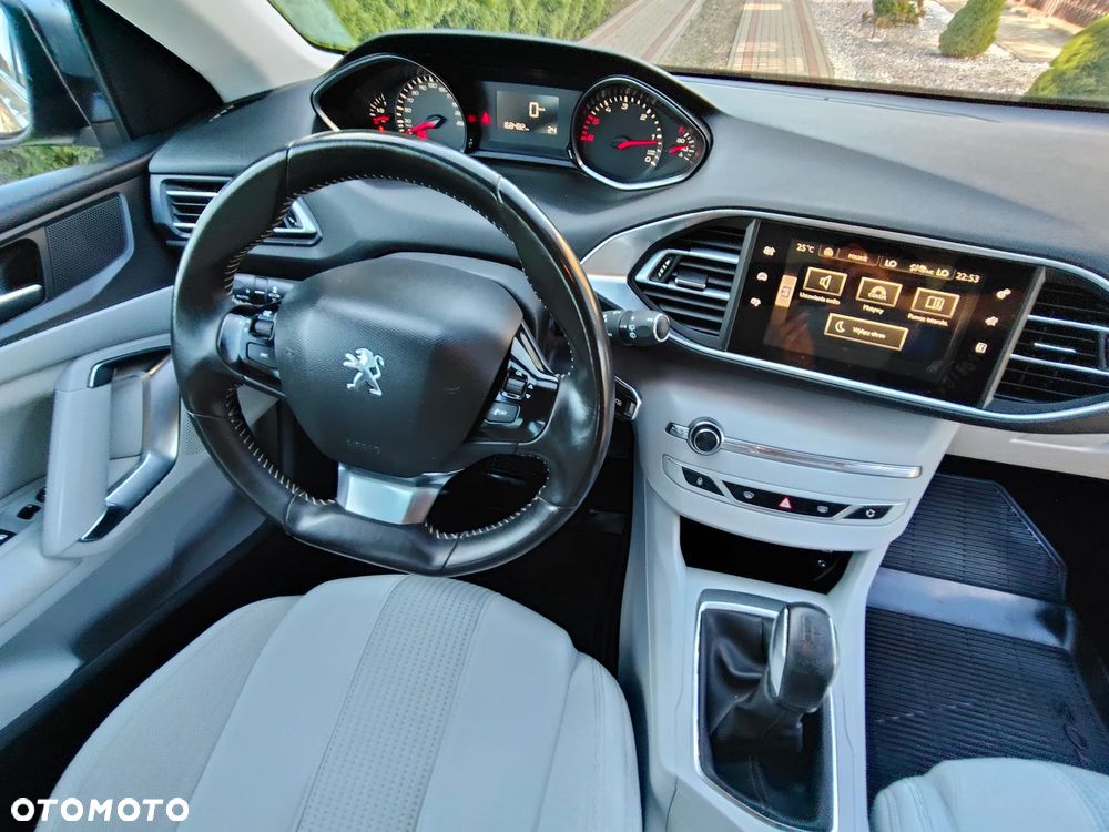 Peugeot 308 HDi FAP 92 Active - 32