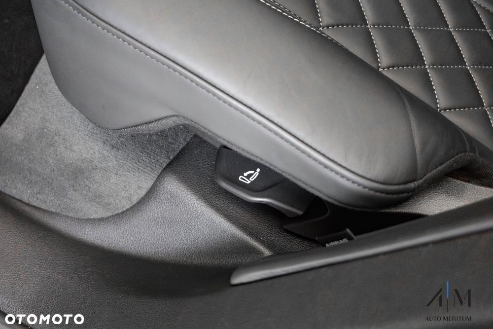 Audi Q5 40 TDI quattro S tronic S line - 23