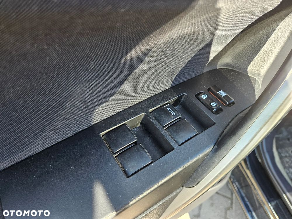 Toyota Auris 1.4 D-4D Premium - 25