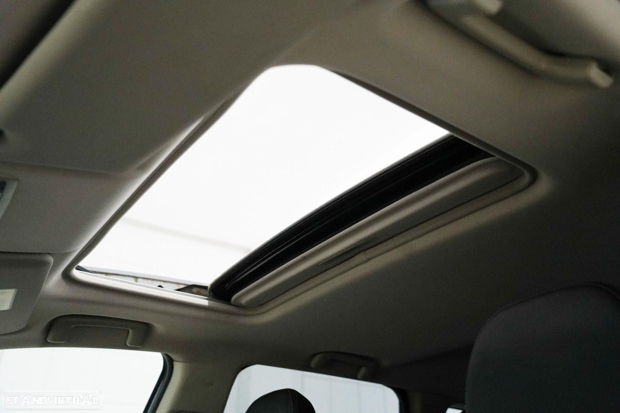 Mitsubishi Outlander 2.2 DI-D Instyle Navi - 9
