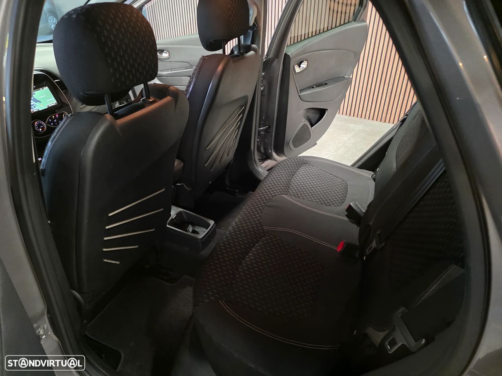Renault Captur 1.5 dCi Exclusive - 27