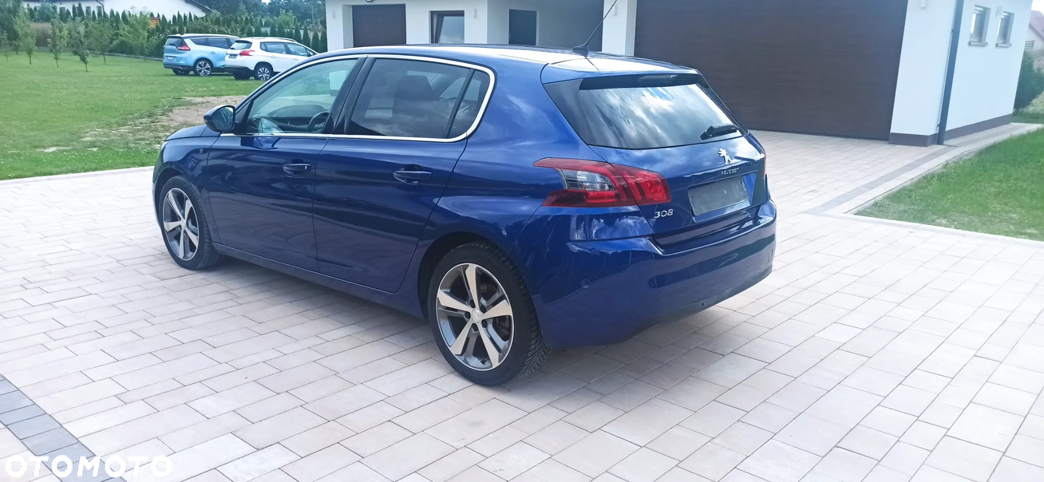 Peugeot 308 BlueHDi 130 EAT8 GT - 10