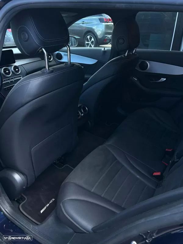 Mercedes-Benz C 300 — fotografia 8