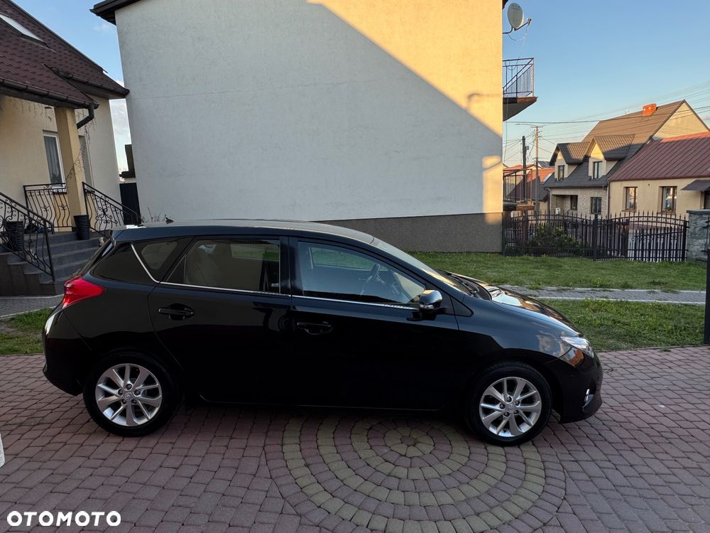 Toyota Auris 1.6 Premium Start - 6