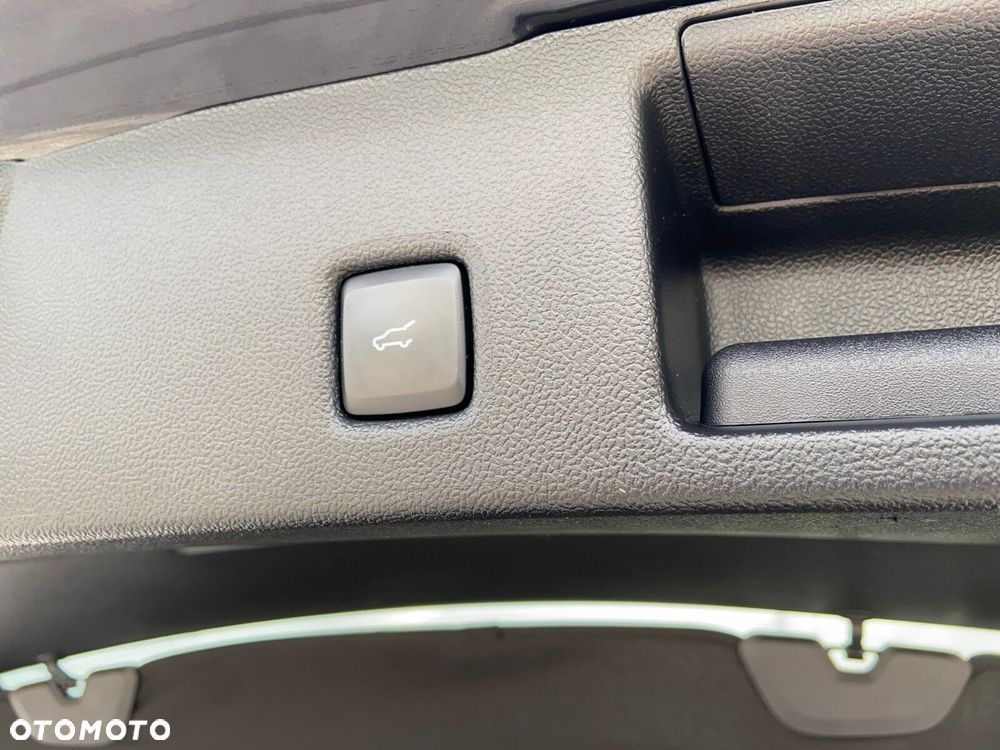 Ford Kuga 2.5P PHEV FWD Vignale - 31