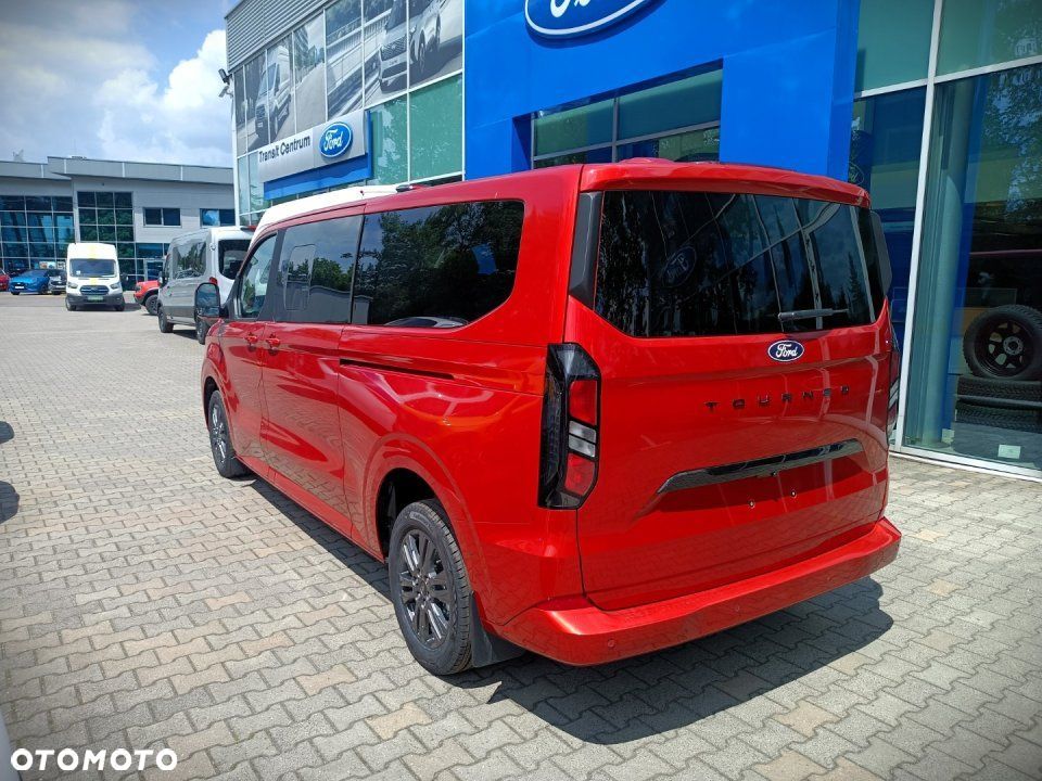 Ford Tourneo Custom - 5