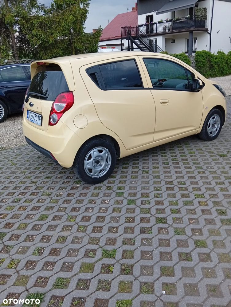 Chevrolet Spark 1.0 LT - 10