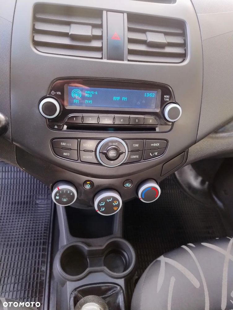 Chevrolet Spark - 10