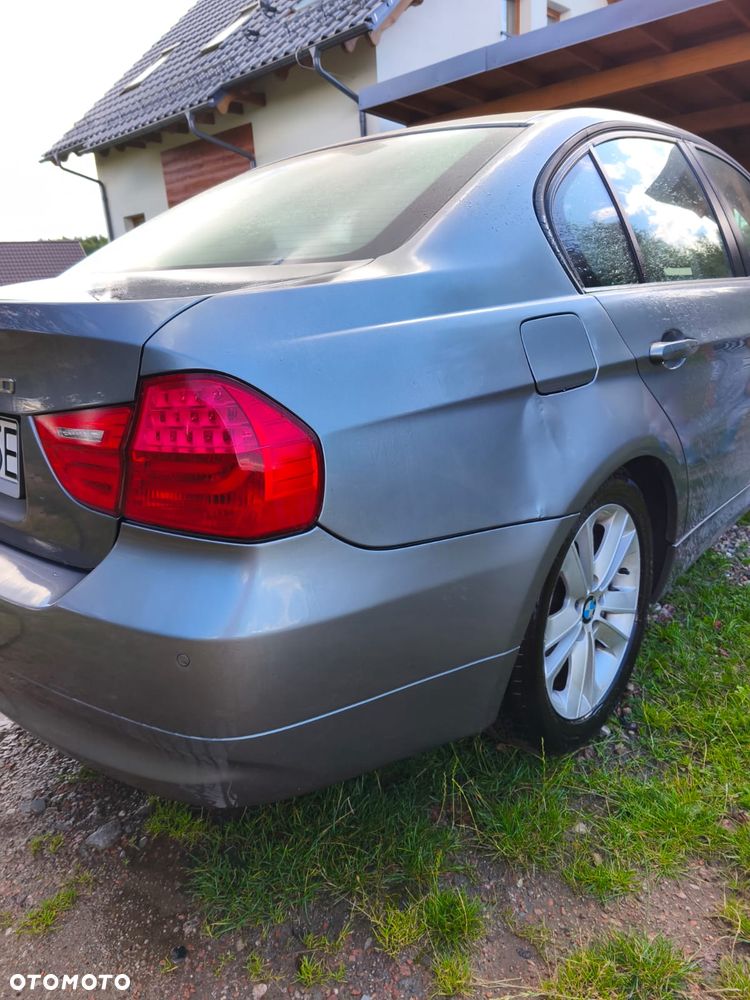 BMW Seria 3 318i - 13
