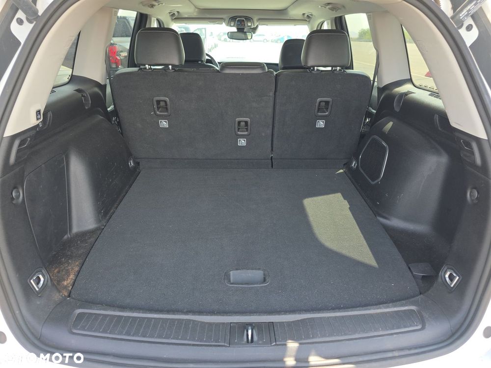 Jeep Grand Cherokee - 21