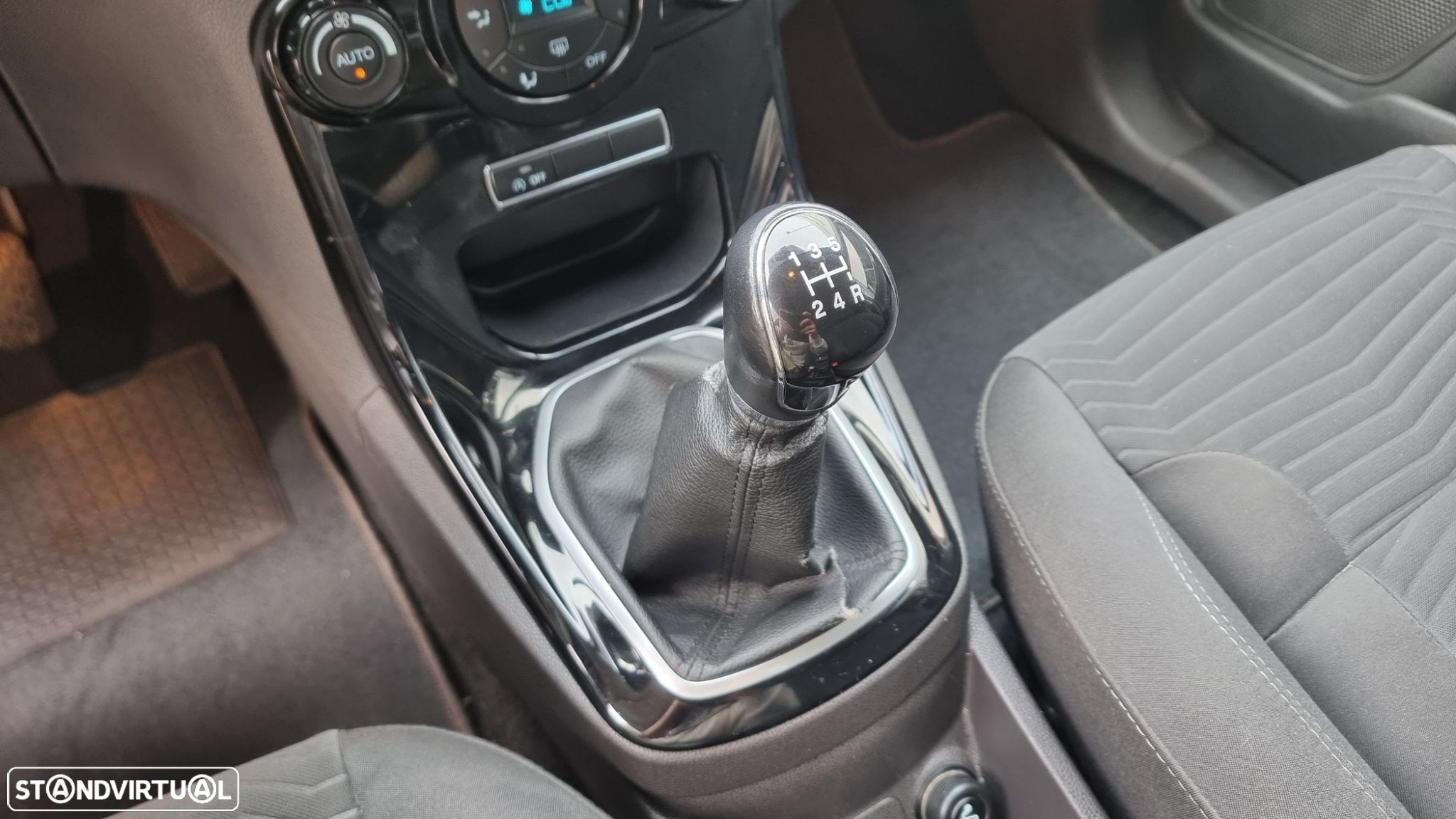 Ford Fiesta 1.0 T EcoBoost Titanium - 20