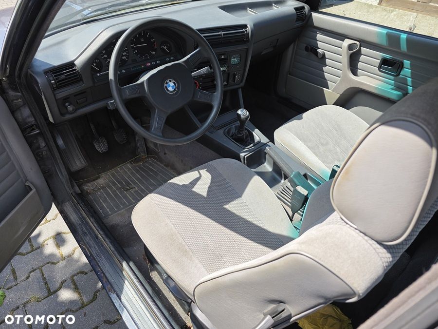 BMW Seria 3 318i - 6