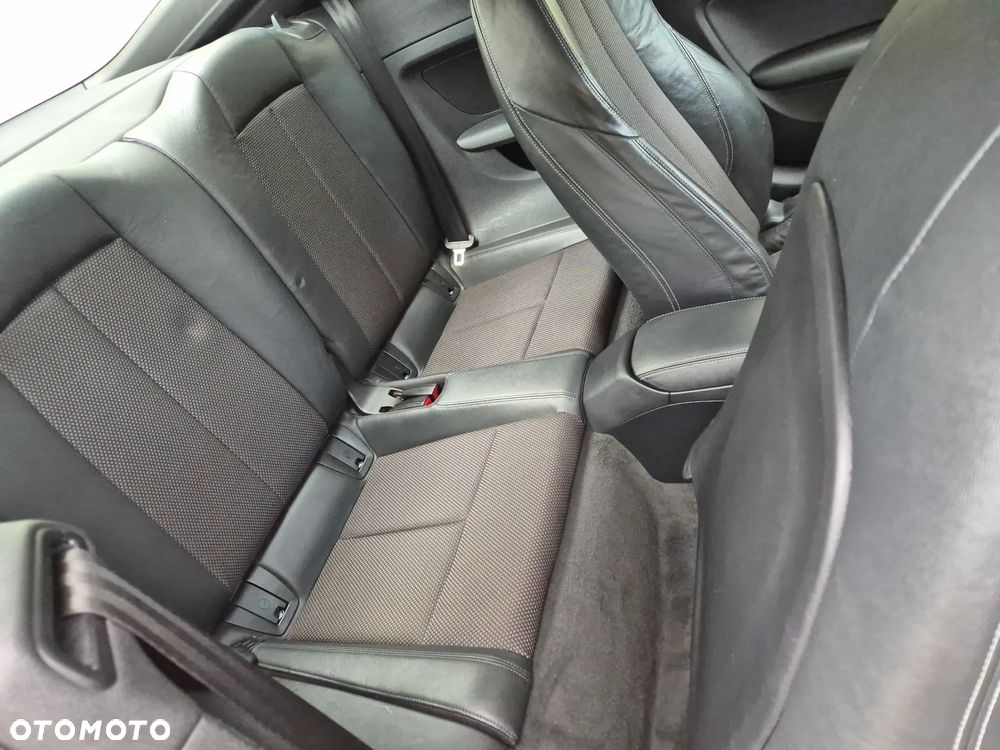 Audi TT Coupé 2.0 TDI ultra - 15