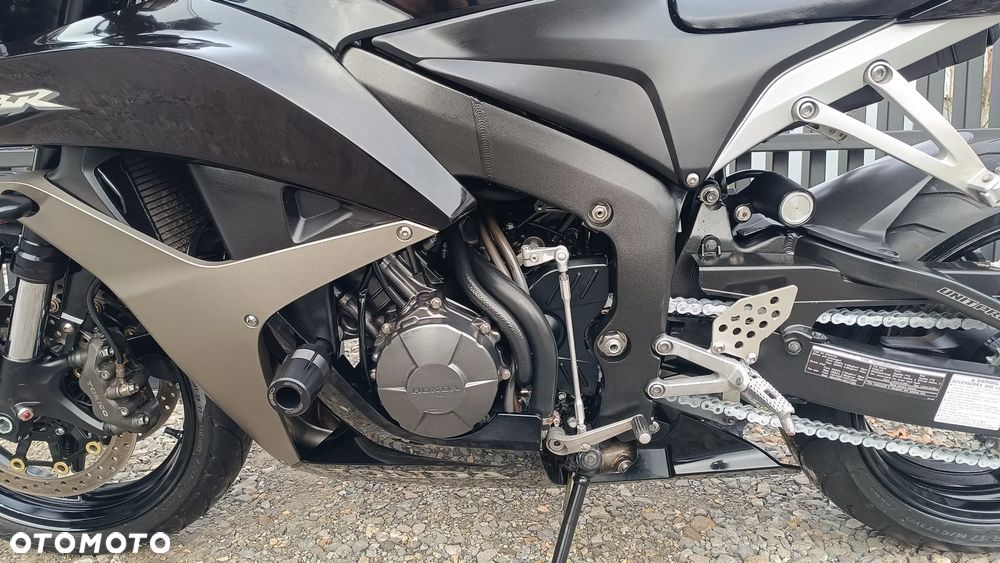 Honda CBR - 16