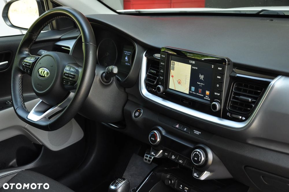 Kia Stonic 1.4 L - 19