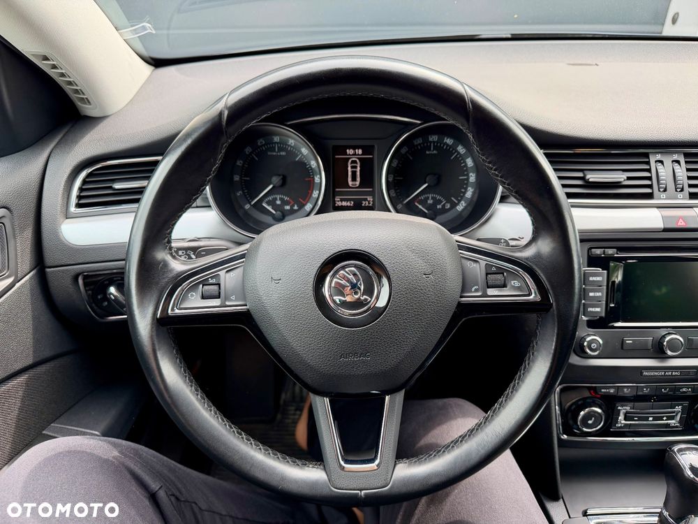 Skoda Superb 2.0 TDI Ambition DSG - 13