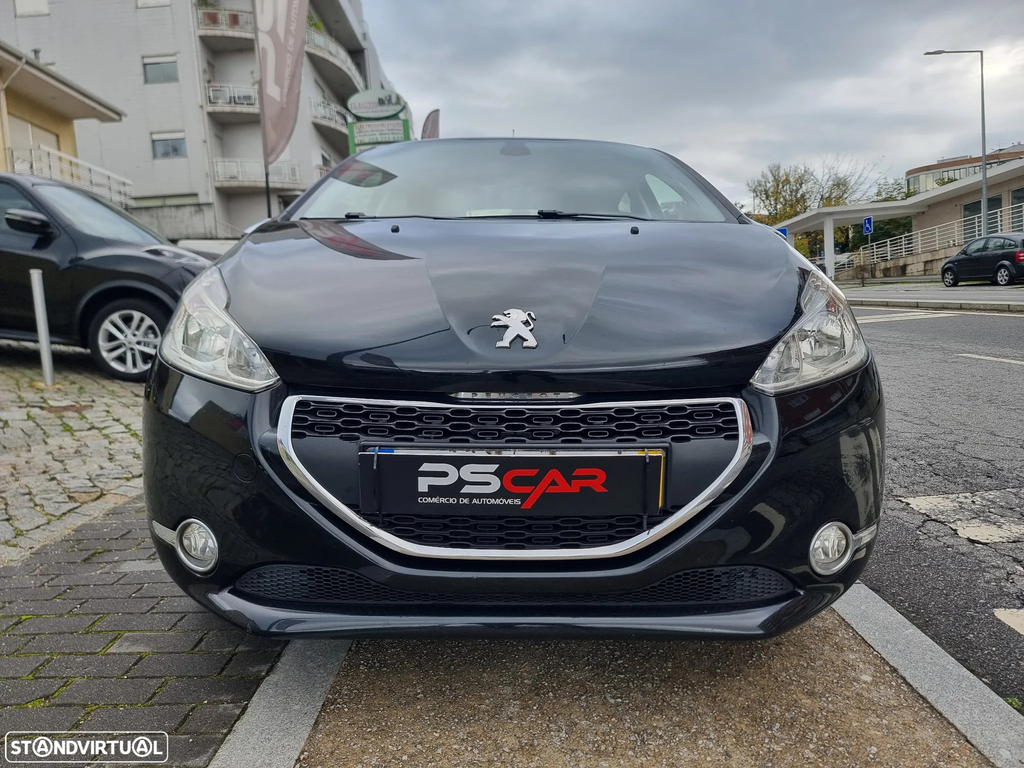 Peugeot 208 1.4 HDi SE Style - 3