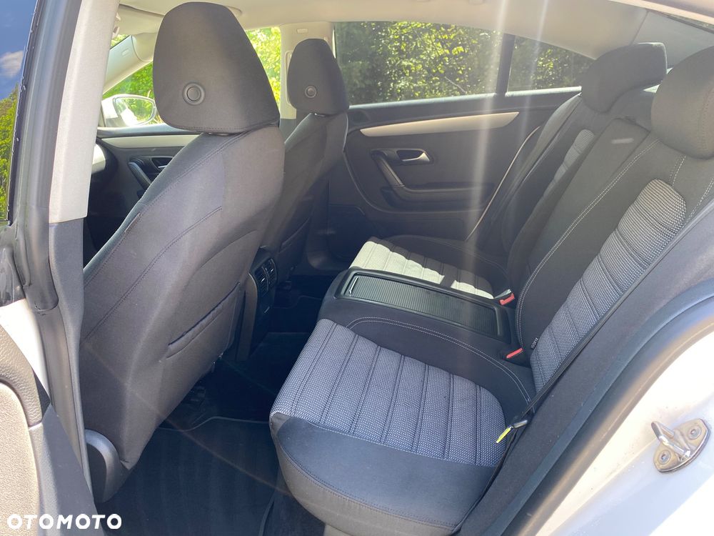 Volkswagen Passat CC - 15