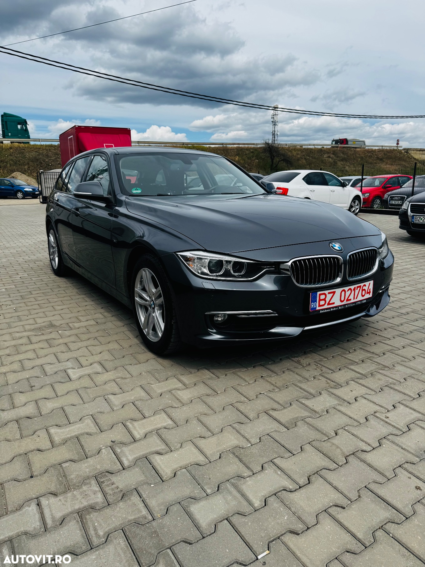 BMW Seria 3 320d Aut. Sport Line - 4