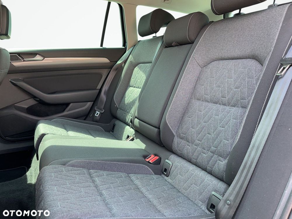 Volkswagen Passat Variant 2.0 TDI Business DSG - 15