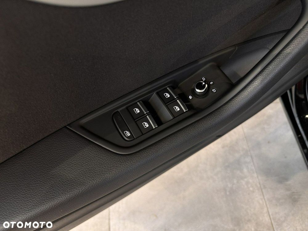 Audi A4 Limousine - 15