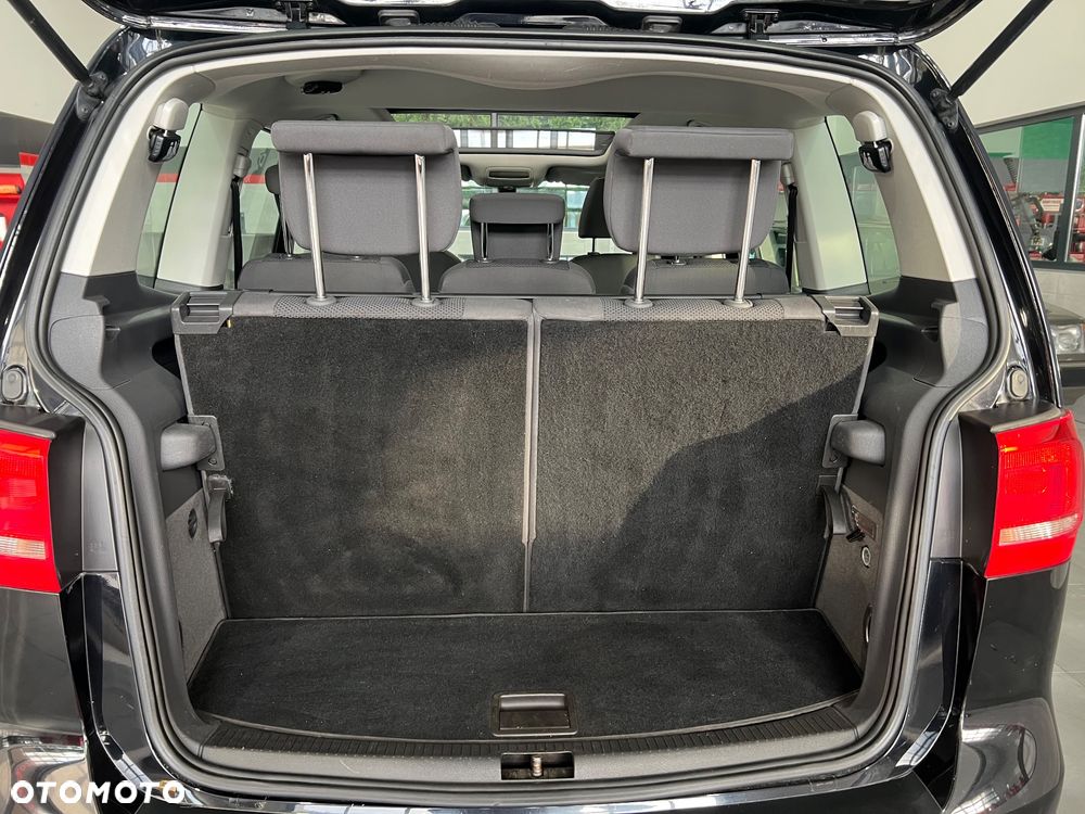 Volkswagen Touran 1.6 TDI DPF BlueMot Comfortline - 27
