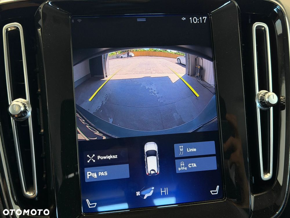 Volvo XC 40 T3 Momentum Pro - 30