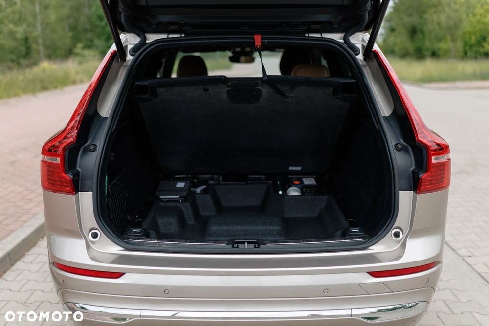Volvo XC 60 B4 B Plus Bright - 15