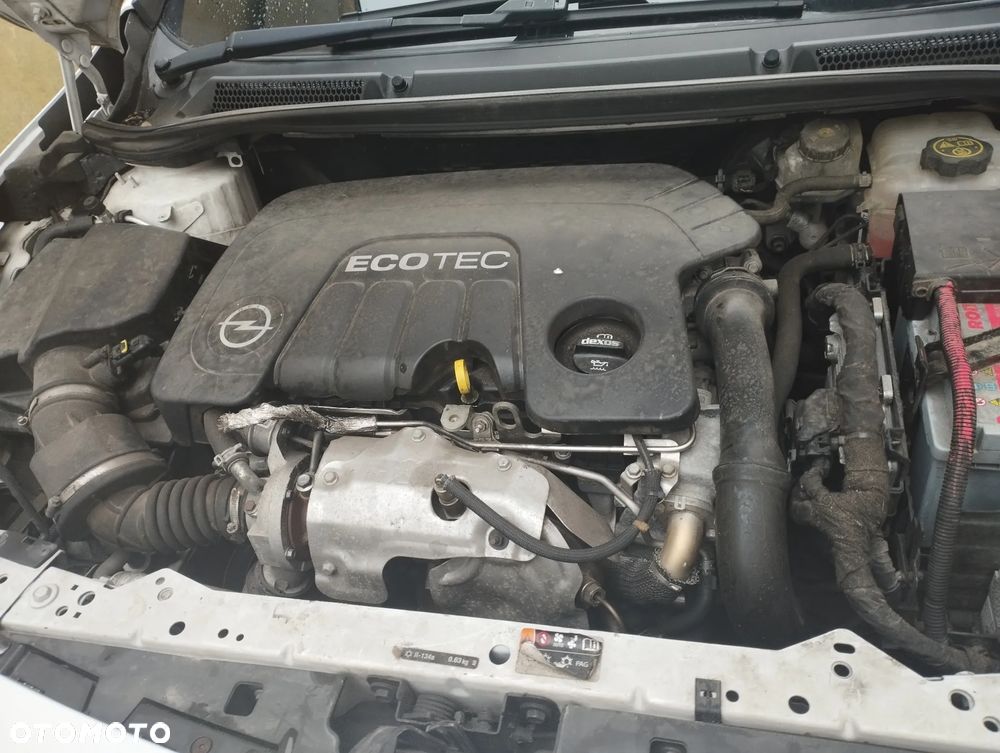 Opel Astra 1.6 D Start/Stop Excite - 11